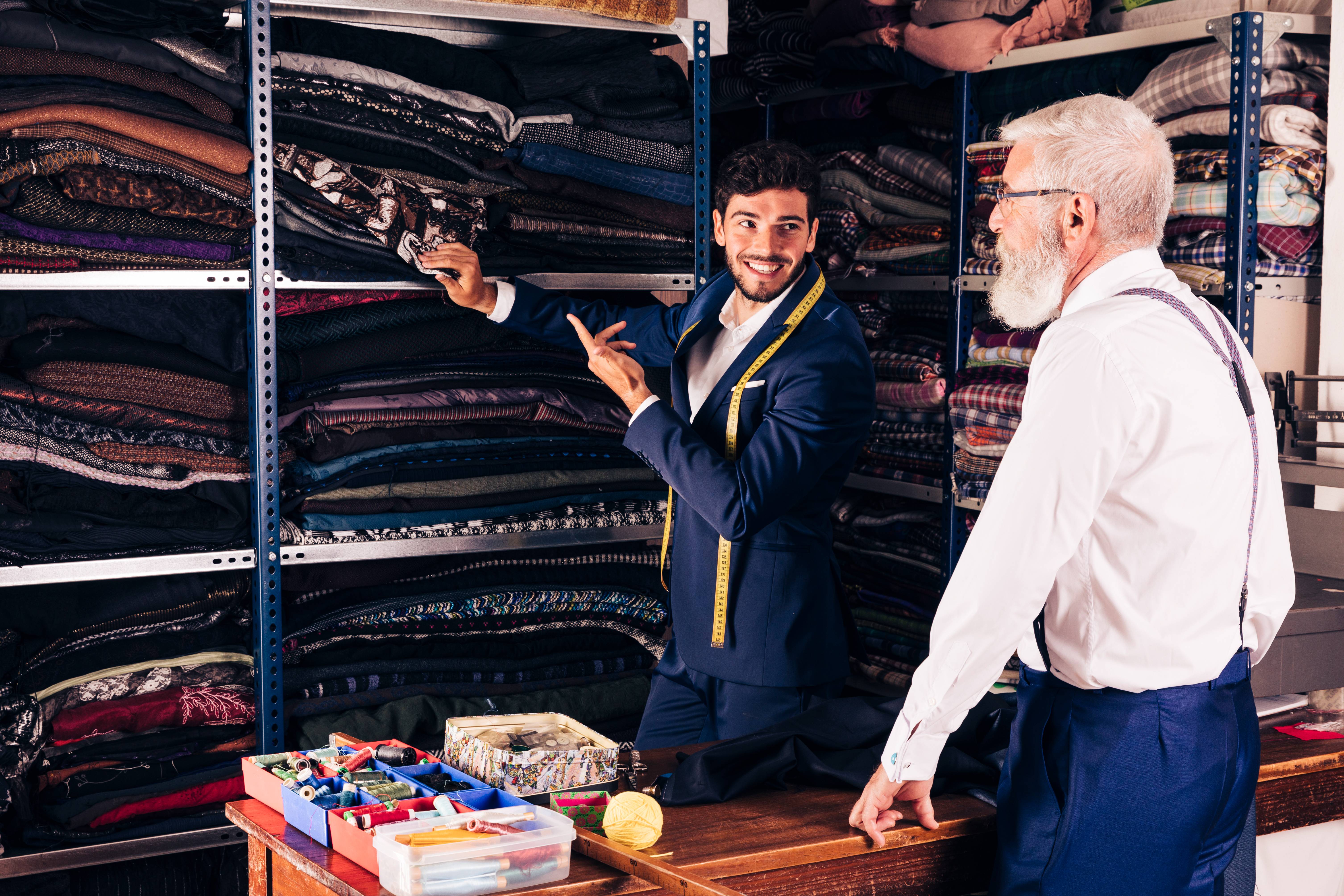 Give Your Team a Professional Edge: Finding the Best Office Uniforms in Dubai